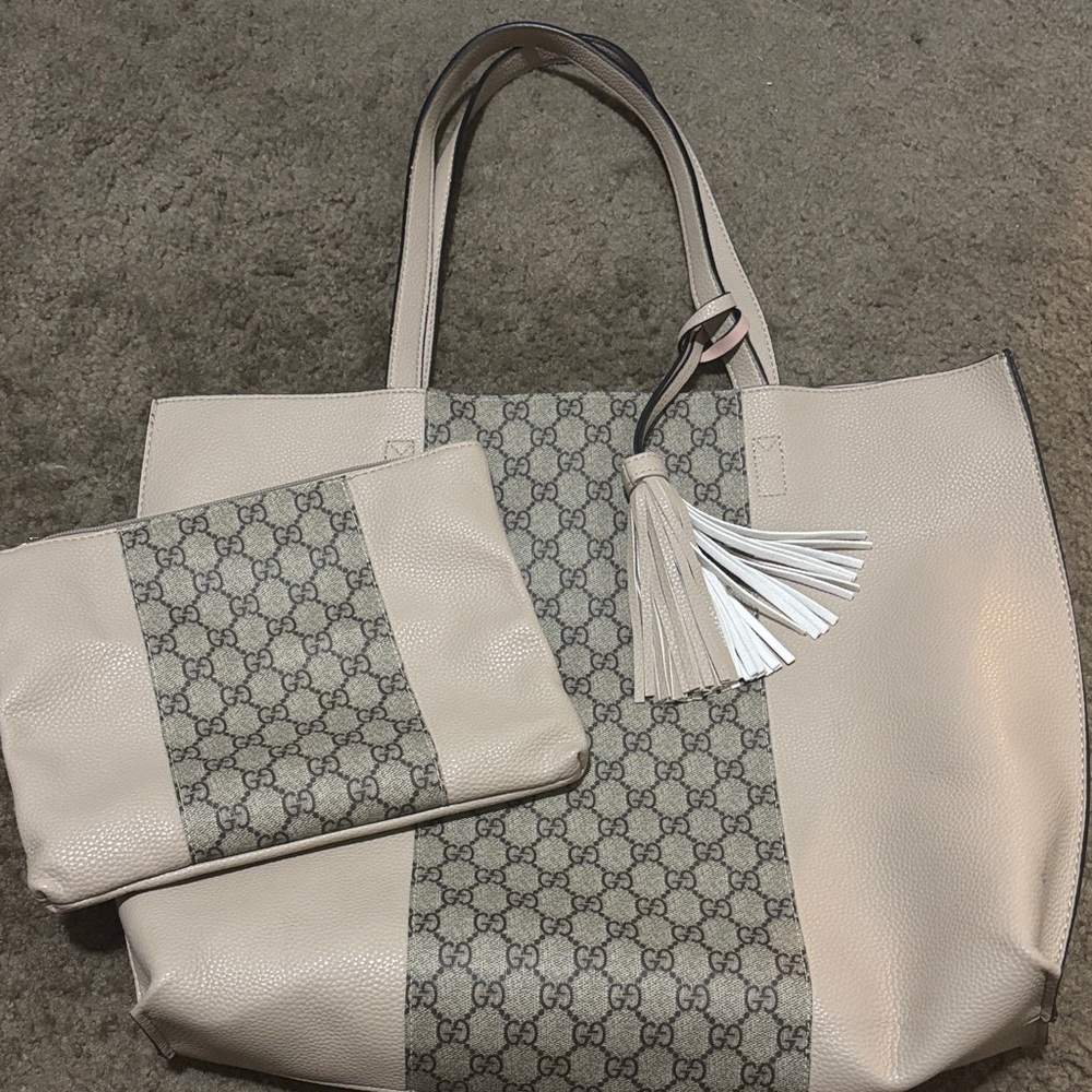 Gucci Cream and Gray Tote Bag Set